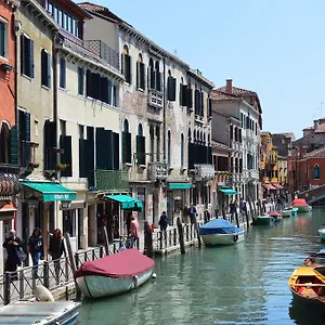 https://hotel-locanda-salieri.hotelinveneto.com